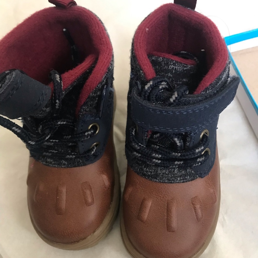 BOYS CARTER SILO DUCK BOOTS Size 4